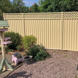 ColourFence-Traditional-Cream-Trellis-4